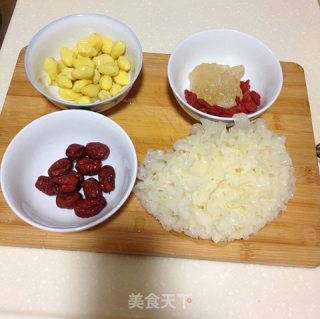 白果甜汤的做法步骤：1