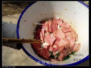 五香牛肉的做法步骤：4