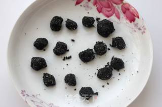 自制黑芝麻花生元宵的做法步骤：15