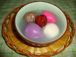 四喜临门闹元宵___四色汤圆的做法步骤：7