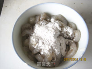 炸虾仁的做法步骤：7