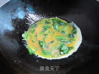 鲜嫩莴笋叶炒蛋的做法步骤：8