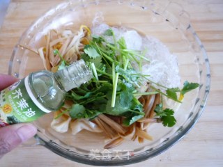 芥末粉丝黄花菜的做法步骤：9