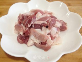 辣白菜炒五花肉的做法步骤：2