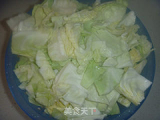 干锅手撕包菜的做法步骤：2