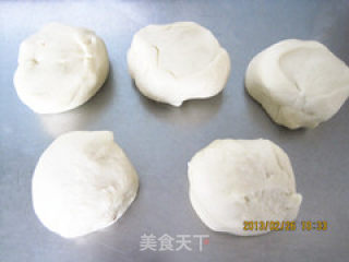 红豆馅雪花面包的做法步骤：4