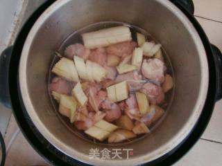 羊肉甘蔗汤的做法步骤：5