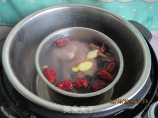 炖鸽子的做法步骤：4