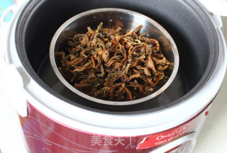 干豆角炒肉的做法步骤：1