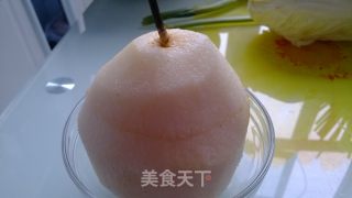 冰糖雪梨的做法步骤：1