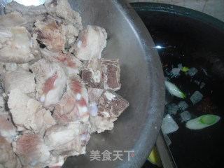 红烧排骨的做法步骤：3