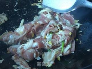 葱爆羊肉的做法步骤：4
