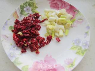 羊肉焖黄花鱼的做法步骤：2