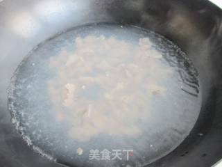 羊肉焖黄花鱼的做法步骤：4