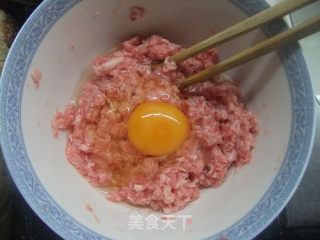 馒头四喜丸子的做法步骤：1