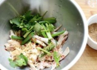 椒麻鸡的做法步骤：8