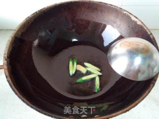 清炒肉青豆的做法步骤：3