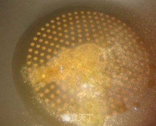 东北家常菜——芹菜炒粉的做法步骤：3