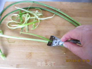 蒜苔凉拌手斯鸡肉的做法步骤：3
