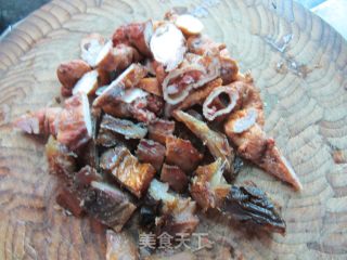 腊味合蒸----腊肠蒸腊鱼的做法步骤：2