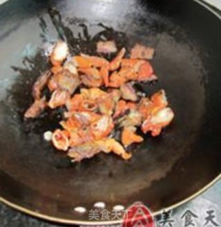 腊味合蒸----腊肠蒸腊鱼的做法步骤：4