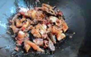 腊味合蒸----腊肠蒸腊鱼的做法步骤：6