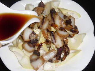 酱肉蒸春笋的做法步骤：5