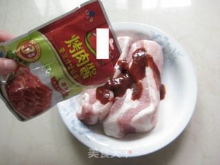 3元钱的秘密武器让面包机变烤箱轻松打造美味烤肉：香烤五花肉的做法步骤：3