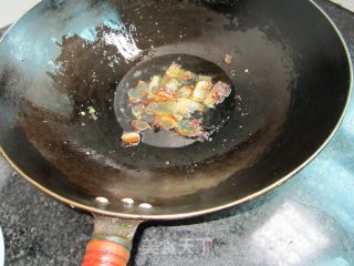 小炒猪脸皮肉的做法步骤：3