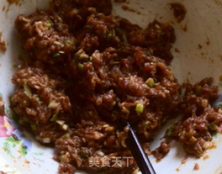 酸白菜煎饺的做法步骤：1