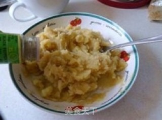 KFC美味自制—【鸡汁土豆泥+香酥三文鱼】的做法步骤：5