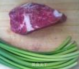 蒜苔炒肉丝的做法步骤：1