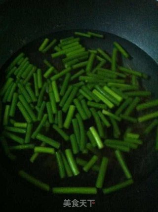 蒜苔炒肉丝的做法步骤：4