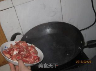春季润燥--莲藕排骨汤的做法步骤：3