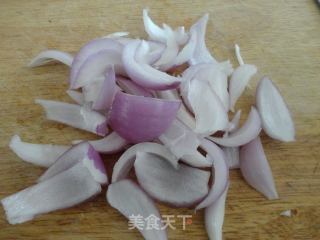 腊肠炒芹菜的做法步骤：4