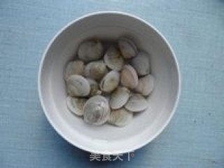 饭菜一锅出的番茄蛤蜊烩饭的做法步骤：1