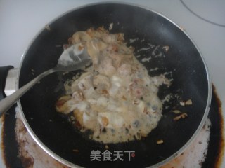 培根小番茄烤蛋的做法步骤：5