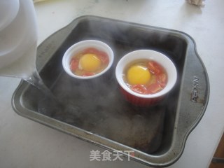 培根小番茄烤蛋的做法步骤：6