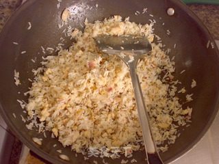 熏鱼鸡肉炒饭的做法步骤：9