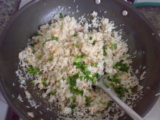 熏鱼鸡肉炒饭的做法步骤：10