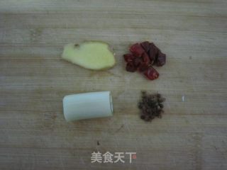 黄豆炒白萝卜丝--雾霾天必备小炒的做法步骤：3