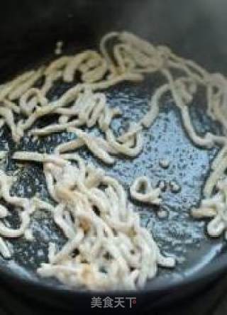 肉丝炒拉皮的做法步骤：5