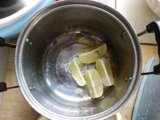 柠檬枸杞蜂蜜柚子茶的做法步骤：3