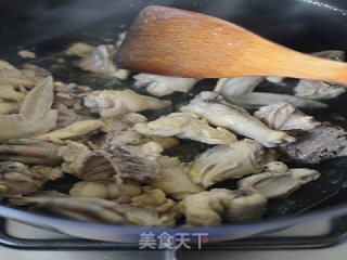 小鸡炖蘑菇的做法步骤：6