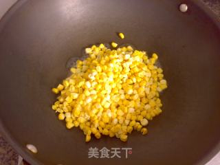 蛋黄松子炒玉米的做法步骤：4