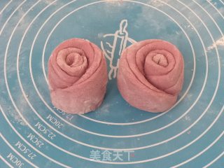紫薯玫瑰花的做法步骤：11