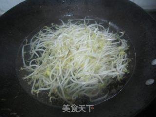 黄瓜豆腐皮拌豆芽的做法步骤：5