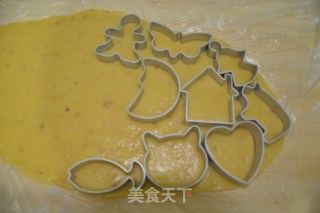 公仔饼干，补充了很多图片的做法步骤：2