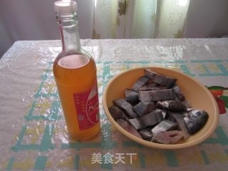 炸鲳鱼的做法步骤：3