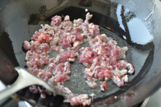 牛肉炒米饭的做法步骤：4